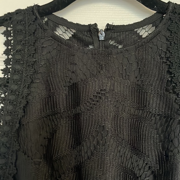 Black lace dress with fringe size small - Picture 2 of 6